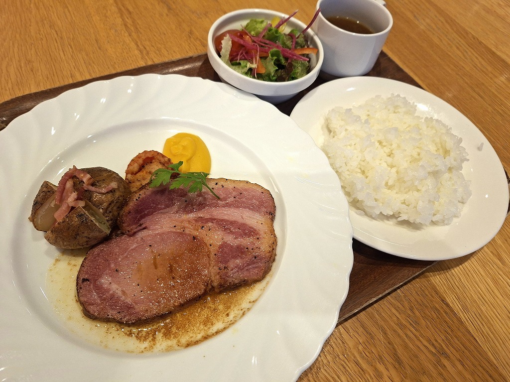 鎌倉パブリックゴルフ場のレストランの写真(3/4)